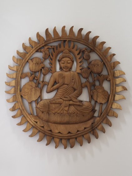 28 Drevorezba Bali Buddha